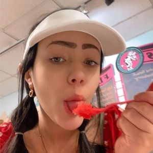 Meet your Posher, Kaitlin